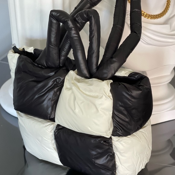 New Black and white color Down Puff Shoulder Bag Handbag Puffy Soft Carry Bag - Picture 6 of 11